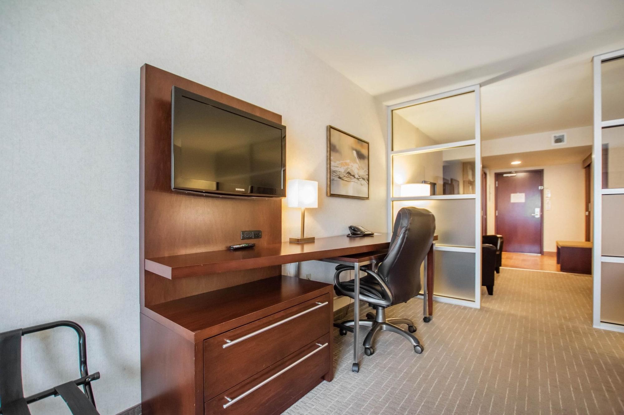 Quality Inn & Suites Val-d'Or Εξωτερικό φωτογραφία