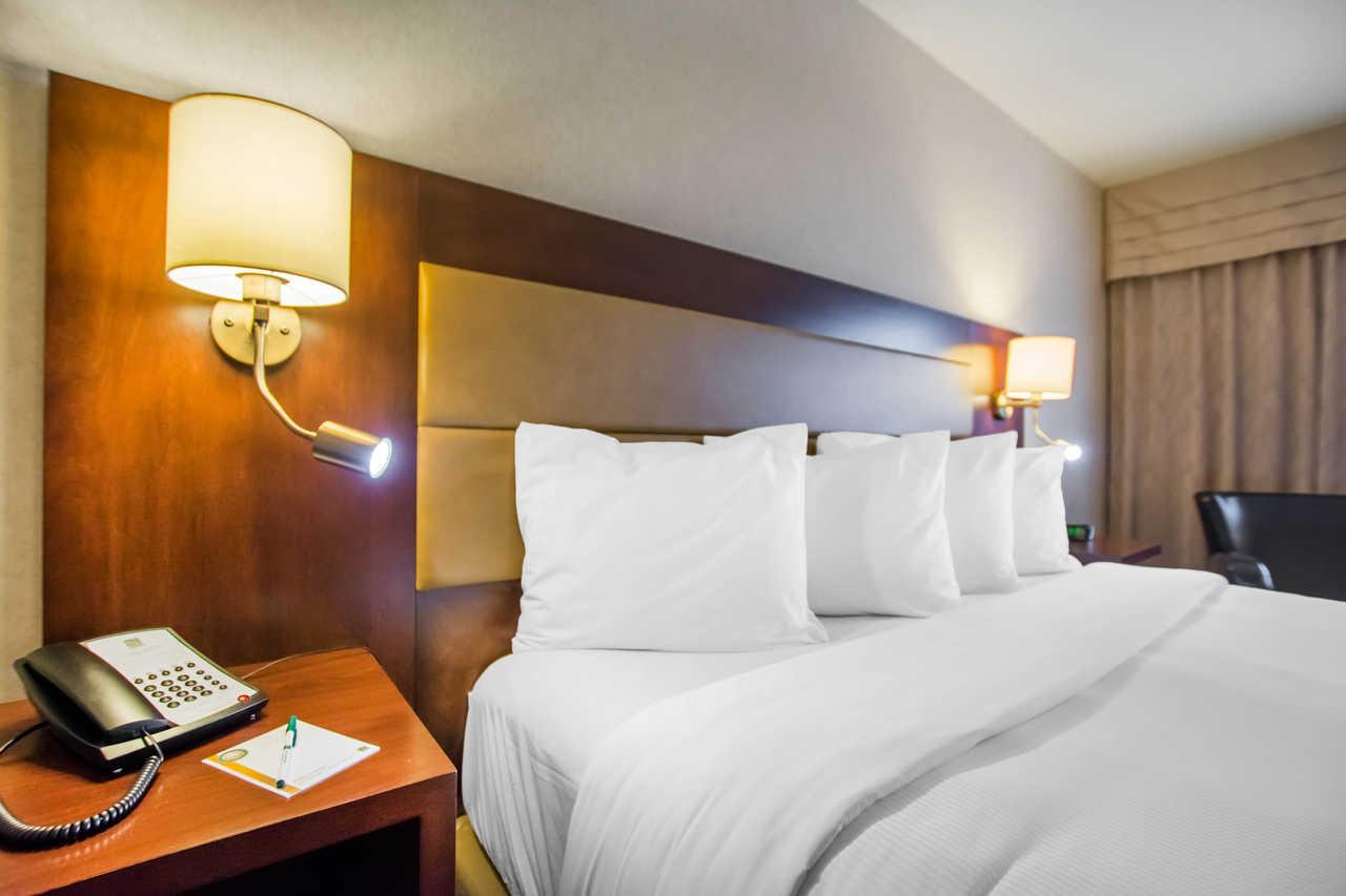 Quality Inn & Suites Val-d'Or Εξωτερικό φωτογραφία