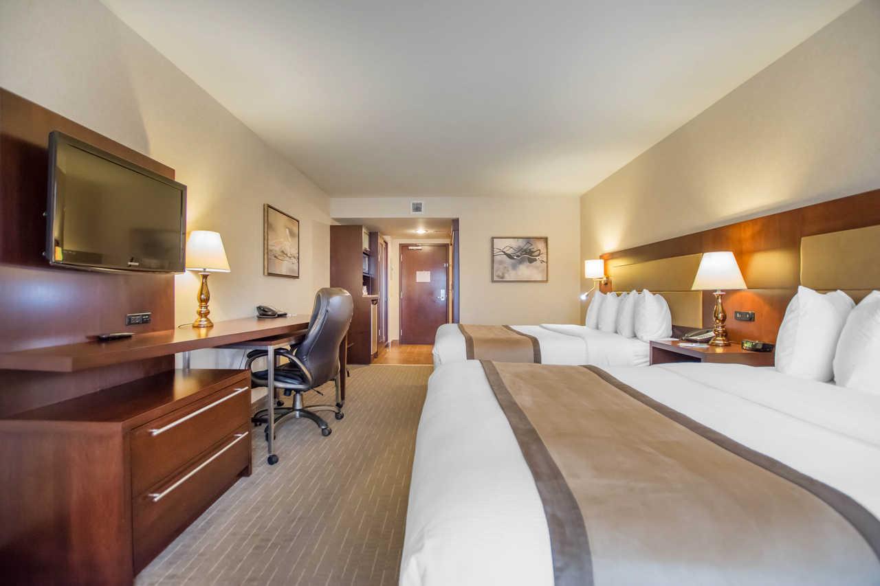 Quality Inn & Suites Val-d'Or Εξωτερικό φωτογραφία