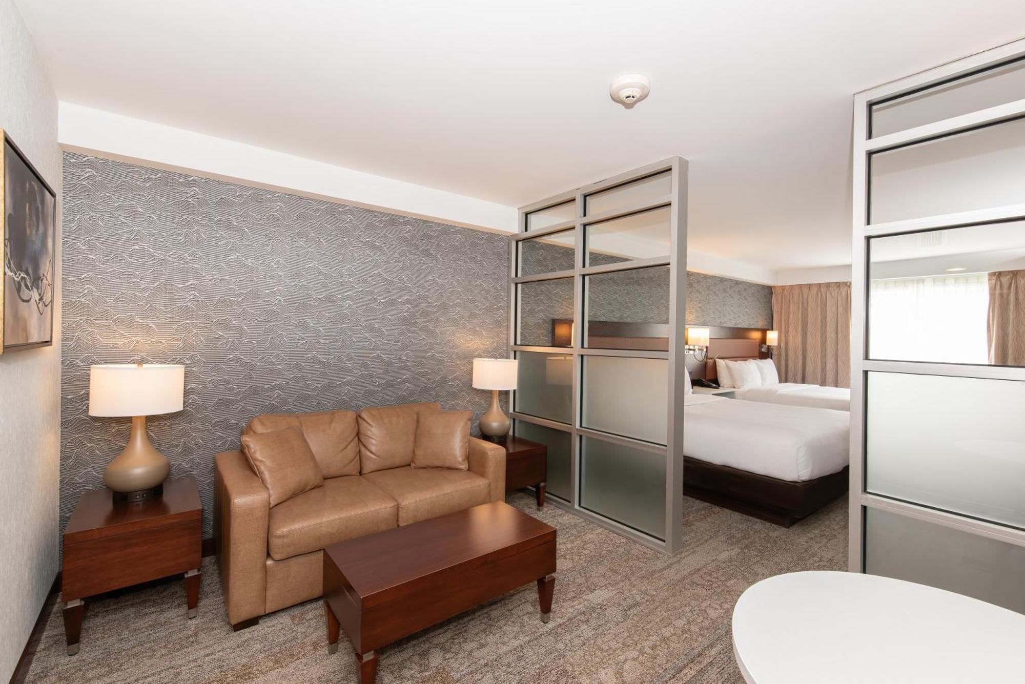 Quality Inn & Suites Val-d'Or Εξωτερικό φωτογραφία