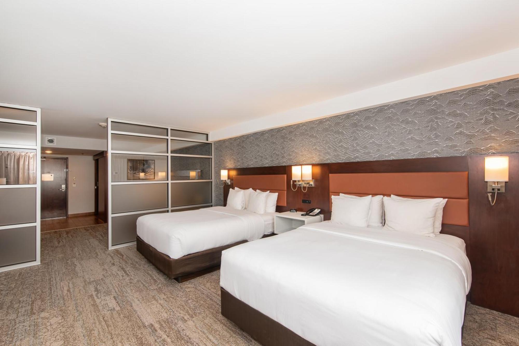 Quality Inn & Suites Val-d'Or Εξωτερικό φωτογραφία